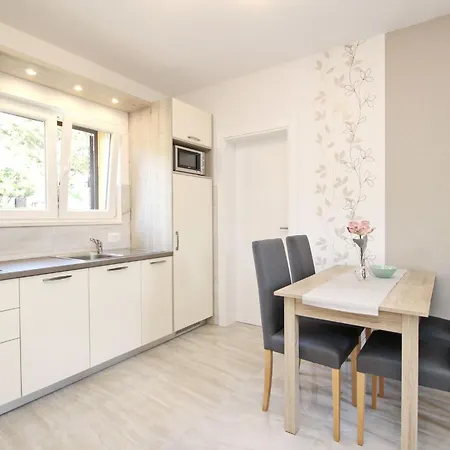 Tolles In Mit Eigenem Balkon By Interhome * Baška