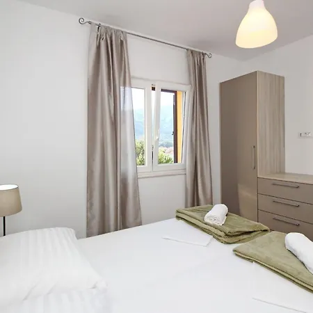 Apartmán Tolles In Mit Eigenem Balkon By Interhome